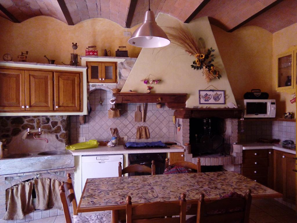 Carlo'S Country House Кастелина Маритима Екстериор снимка