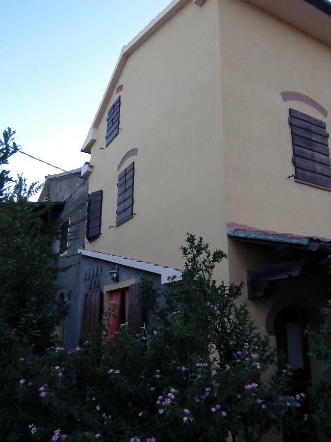 Carlo'S Country House Кастелина Маритима Екстериор снимка